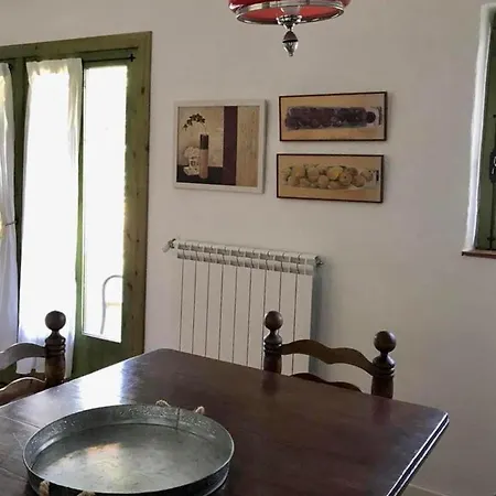 Alba 2-bed - Sleeps 4 - Montseny Park